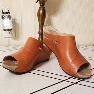 Tsubo open-toe wedge sandal